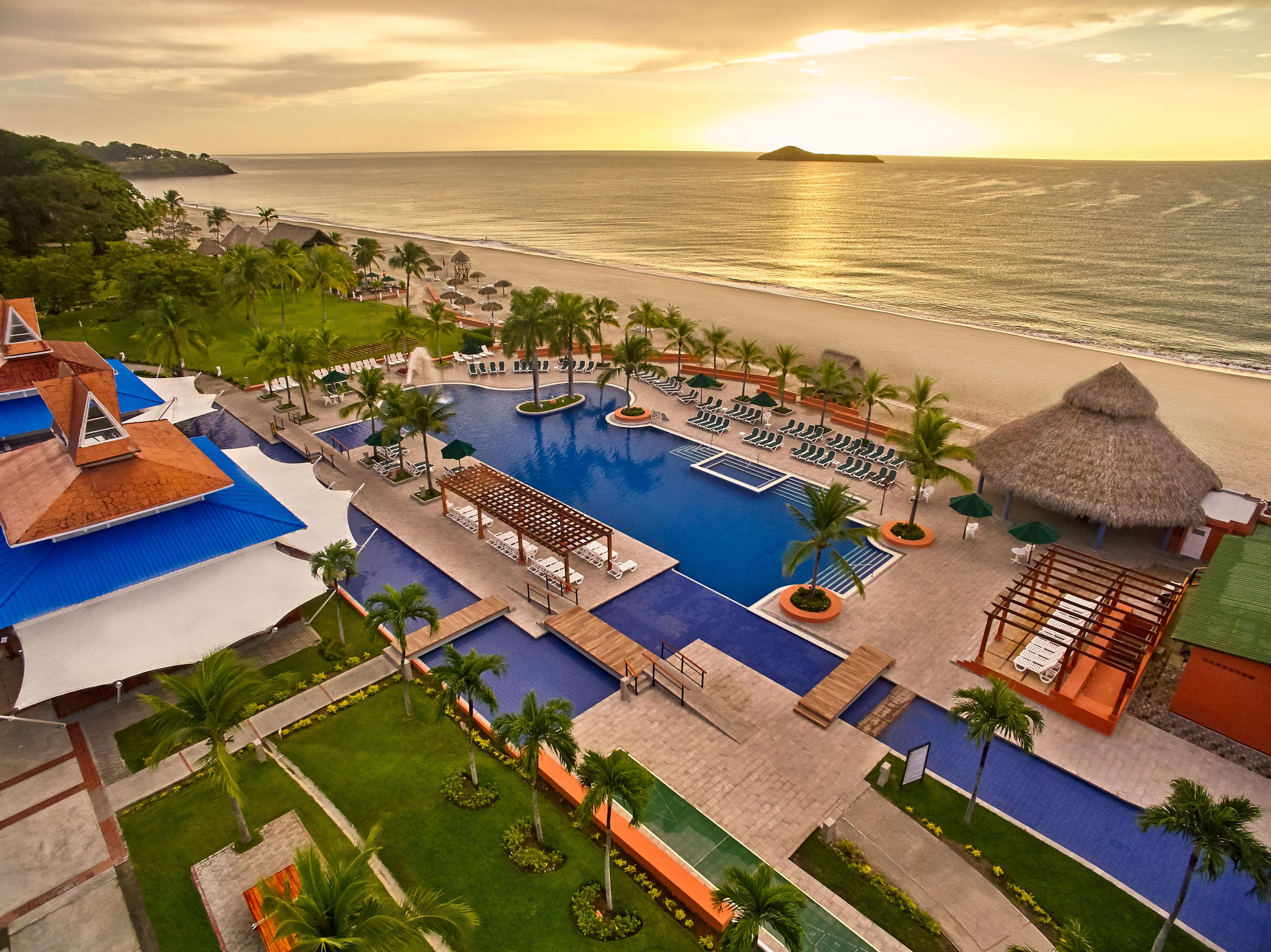 Grand Decameron Panama, A Trademark All Inclusive Resort Playa Blanca  Exterior photo